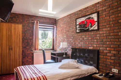 Amadeus Hotel Zielona Gora Экстерьер фото