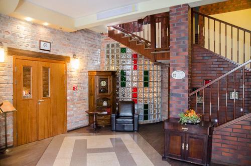 Amadeus Hotel Zielona Gora Экстерьер фото